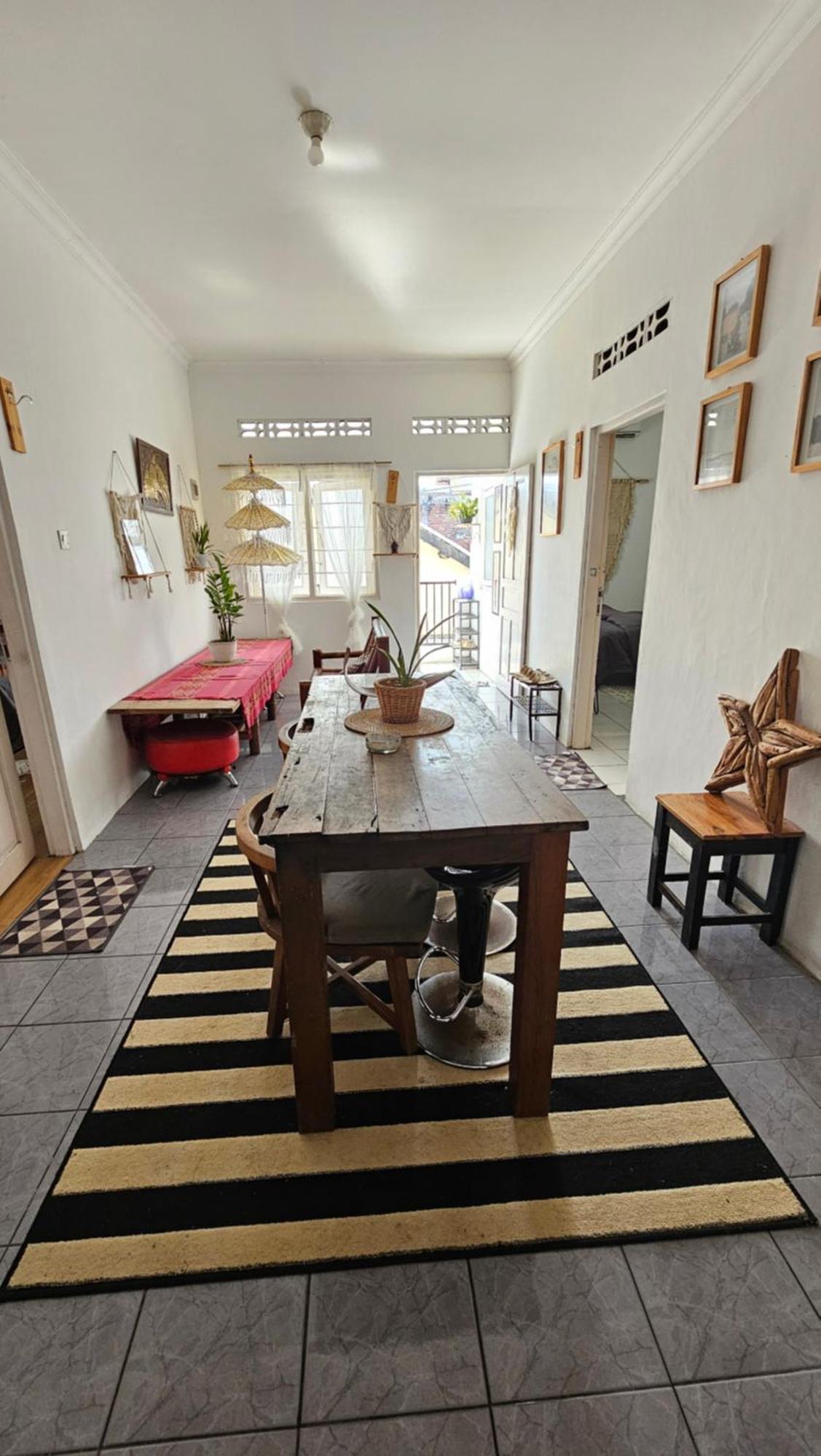 Oke Baik Hostel Yogyakarta Ngoại thất bức ảnh