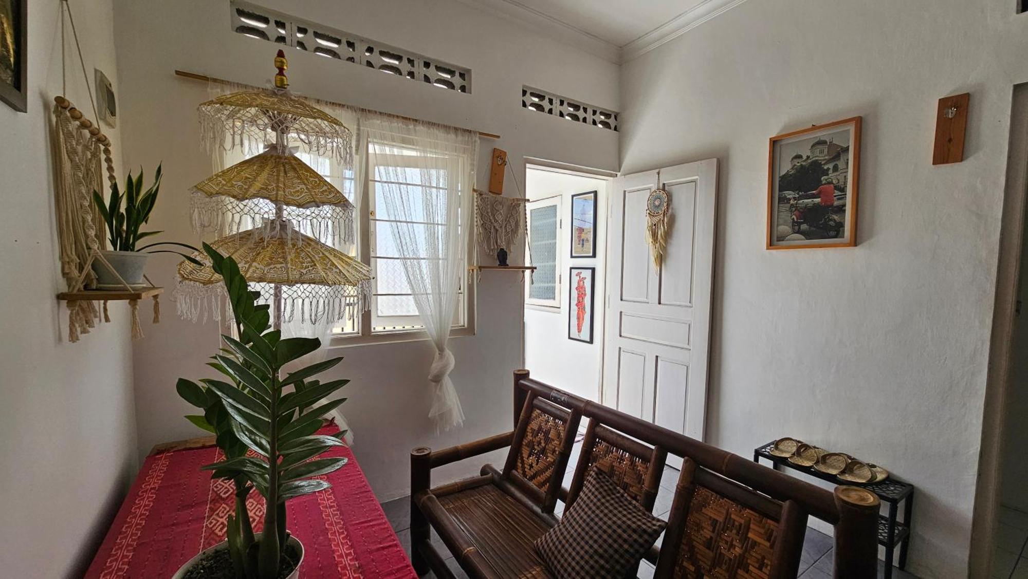 Oke Baik Hostel Yogyakarta Ngoại thất bức ảnh