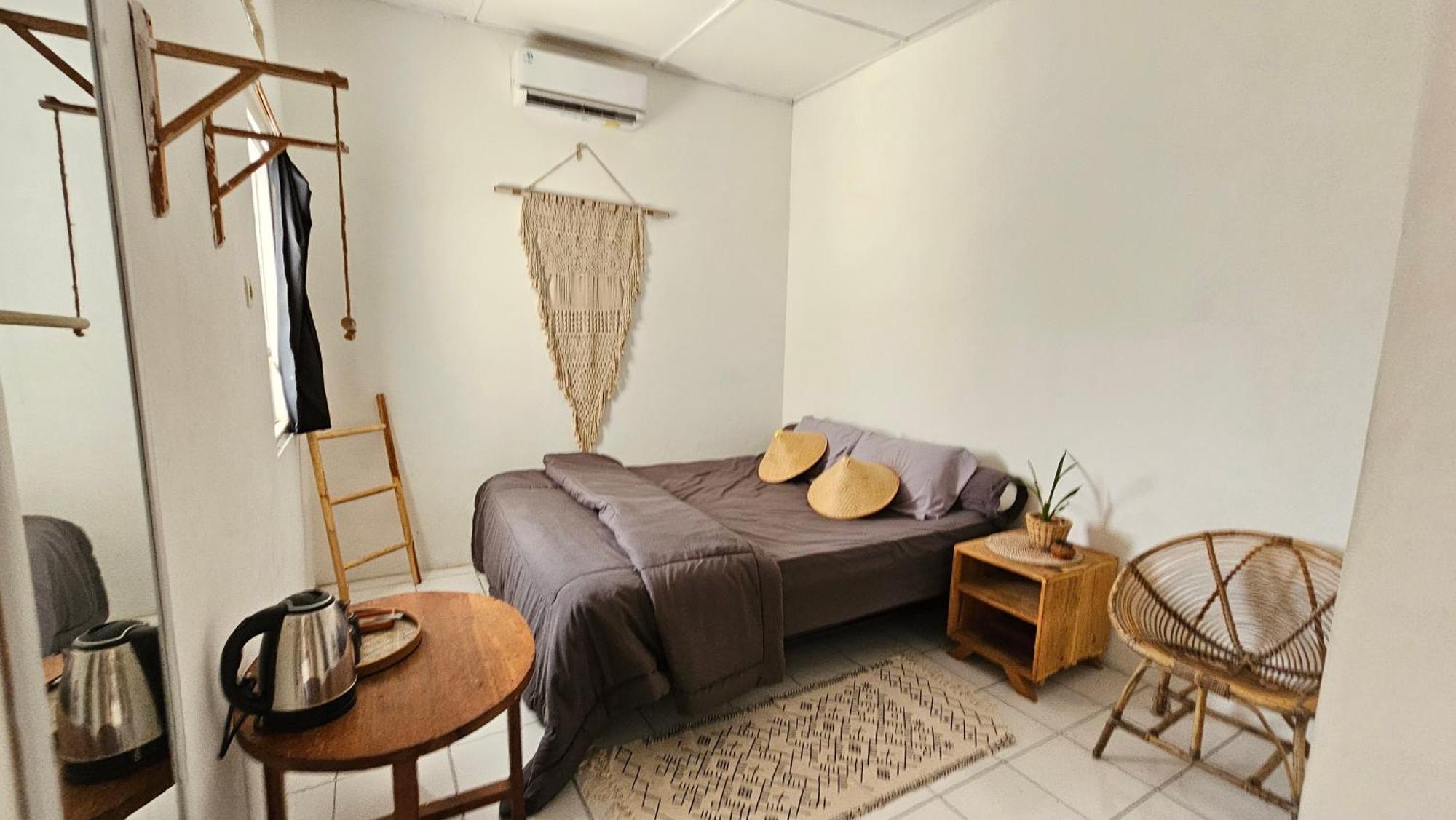 Oke Baik Hostel Yogyakarta Ngoại thất bức ảnh